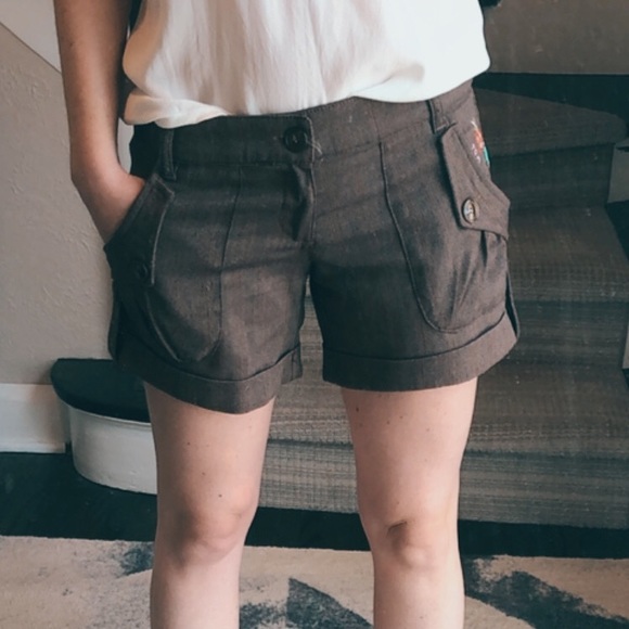 Apartment Shorts, Size 28 - Picture 2 of 8